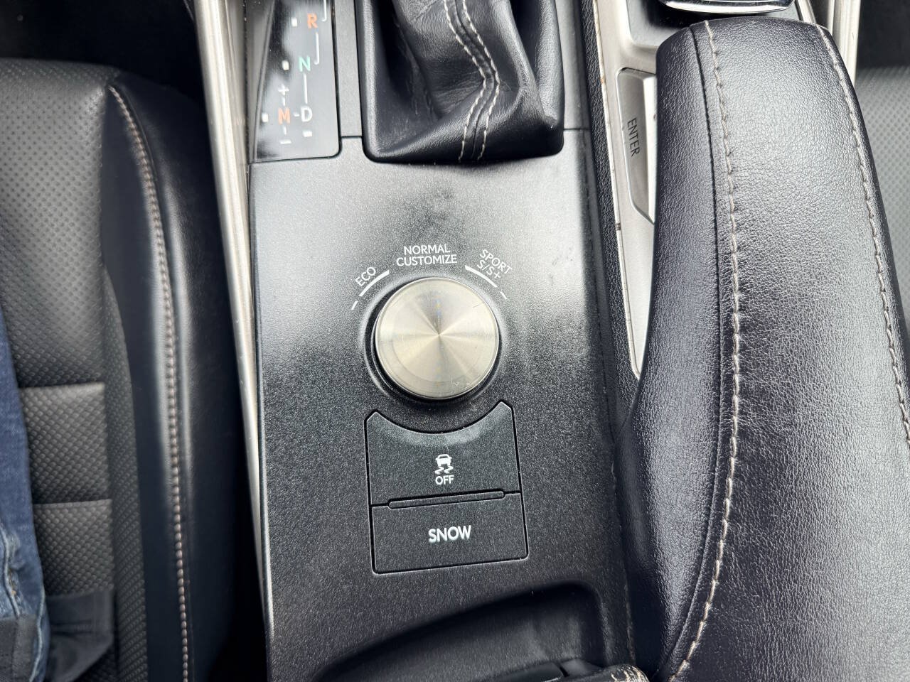 Used 2019 Lexus IS 350 F Sport AWD/4WD image 32