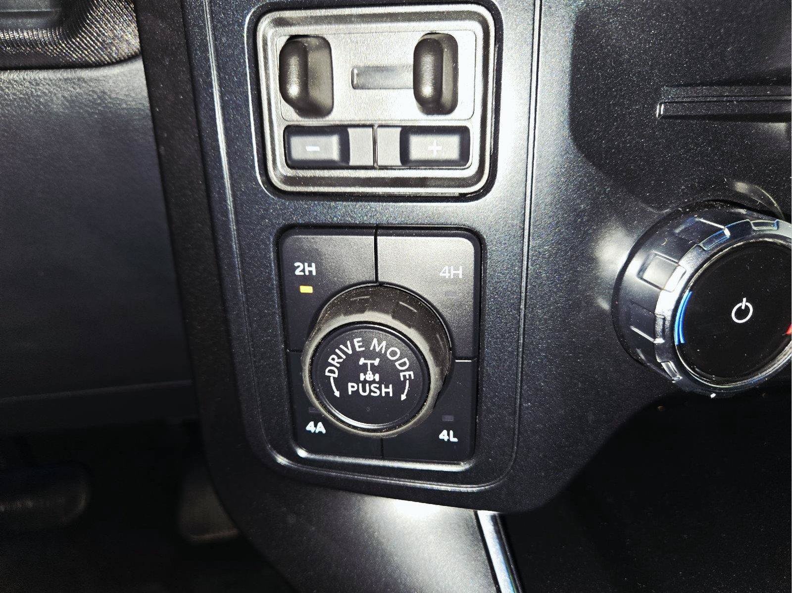 Certified 2025 Ford F150 Raptor AWD/4WD image 32