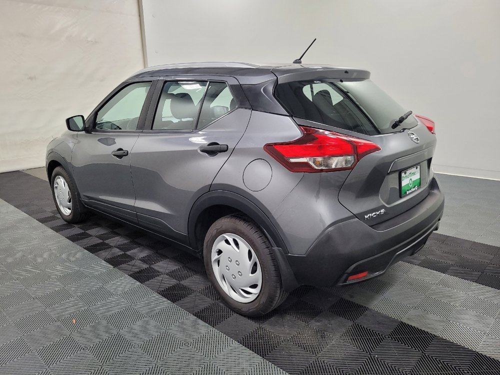 Used 2019 Nissan Kicks S FWD image 3
