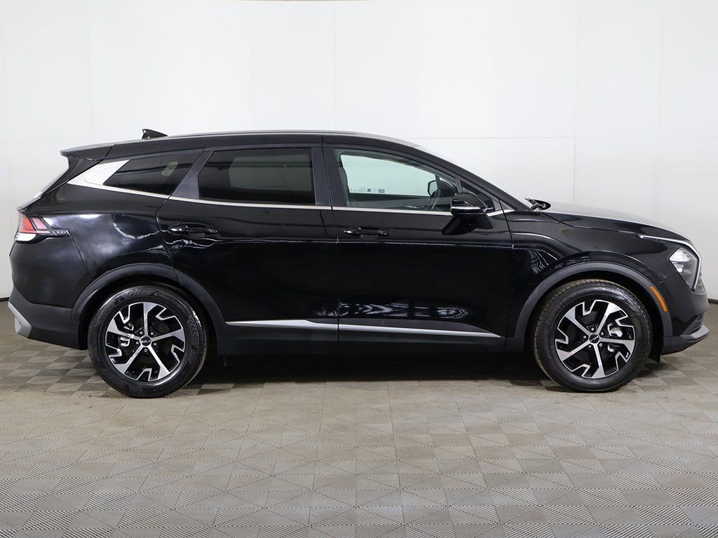 Used 2023 Kia Sportage EX FWD image 16