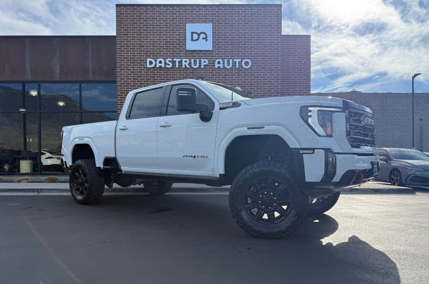 Used 2024 GMC Sierra 2500 AT4 w/ AT4 Premium Plus Package image 5
