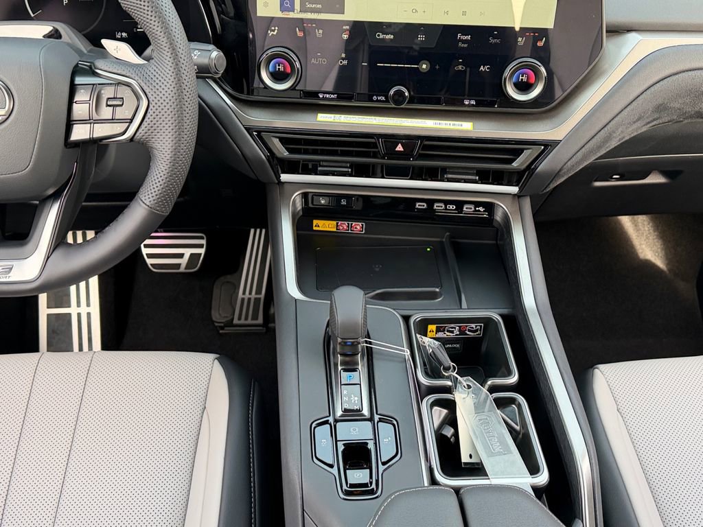 New 2026 Lexus TX 500h AWD image 12