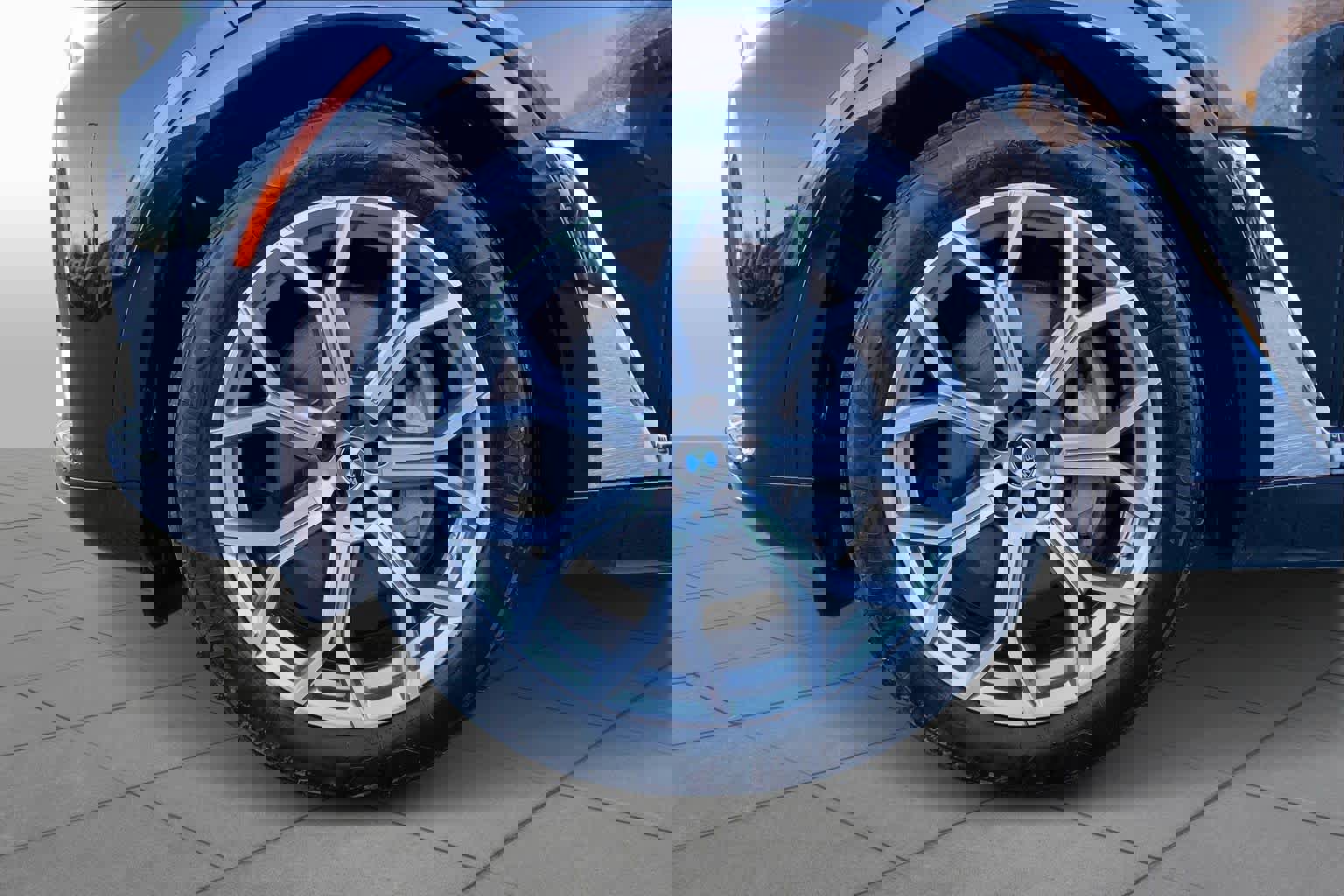 Used 2019 BMW X7 xDrive40i w/ Cold Weather Package image 10