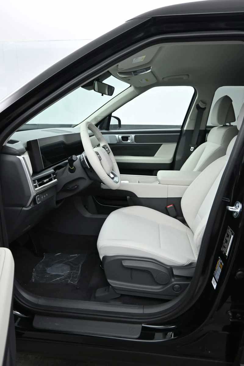 New 2026 Hyundai Santa Fe SE AWD/4WD image 11