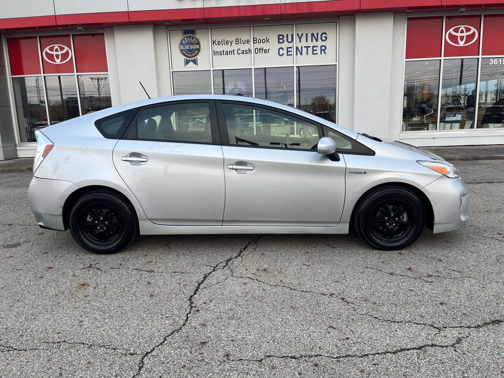 Used 2014 Toyota Prius Four image 8