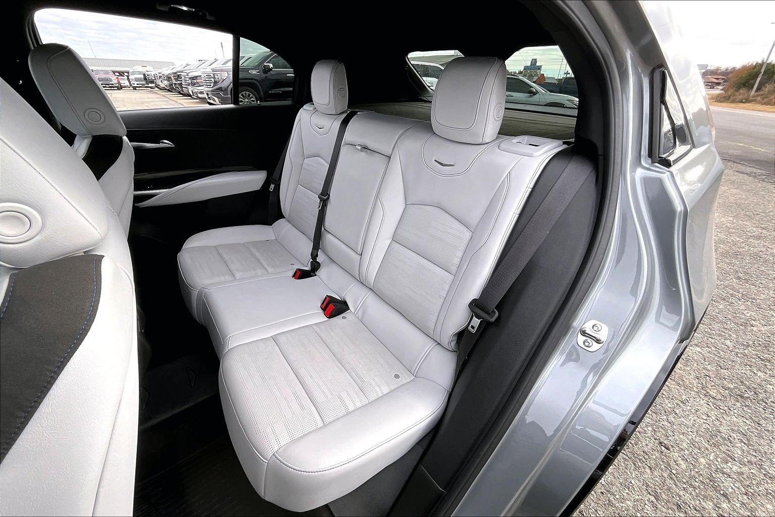 Used 2024 Cadillac XT4 Sport image 27