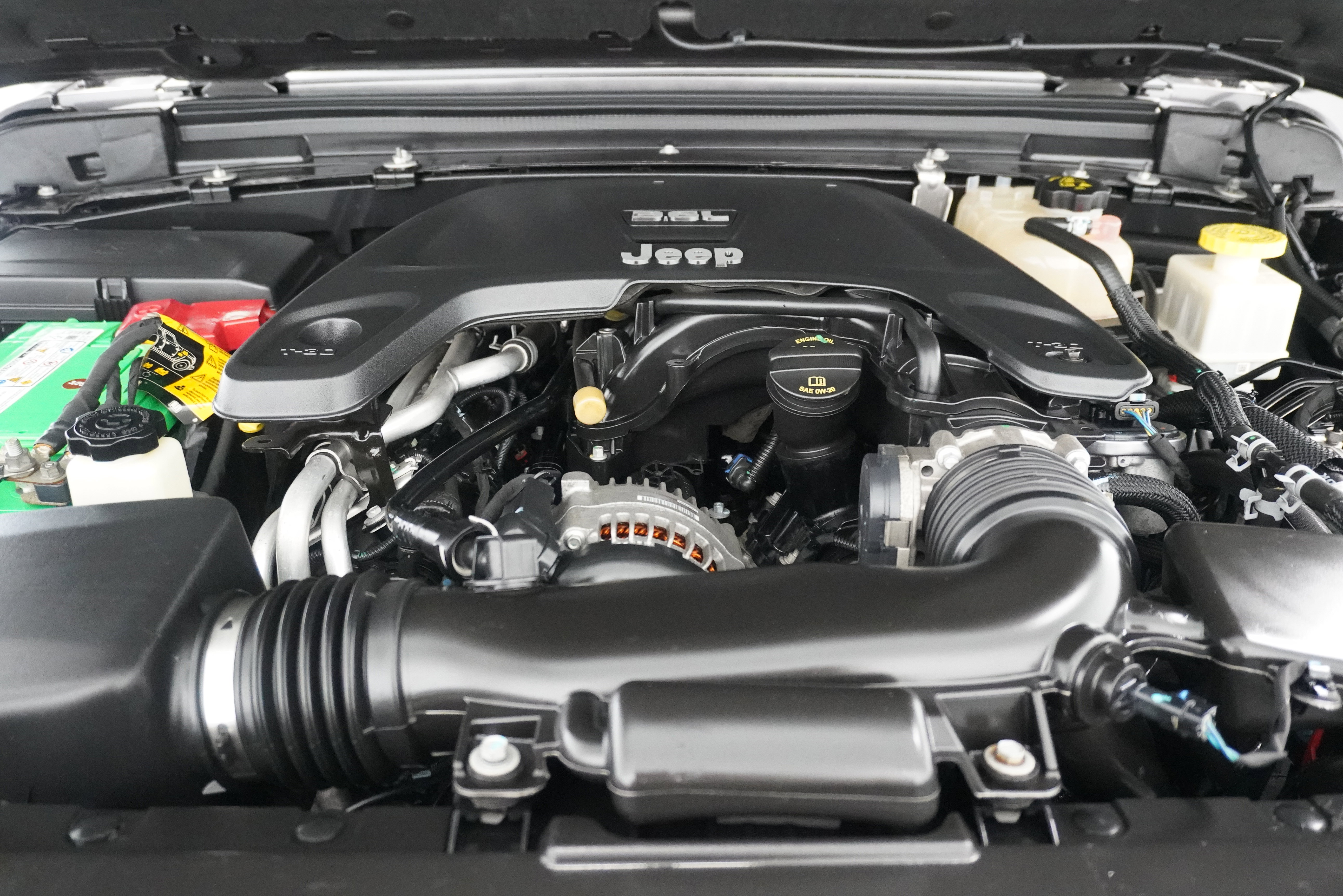 Used 2021 Jeep Gladiator Sport image 29