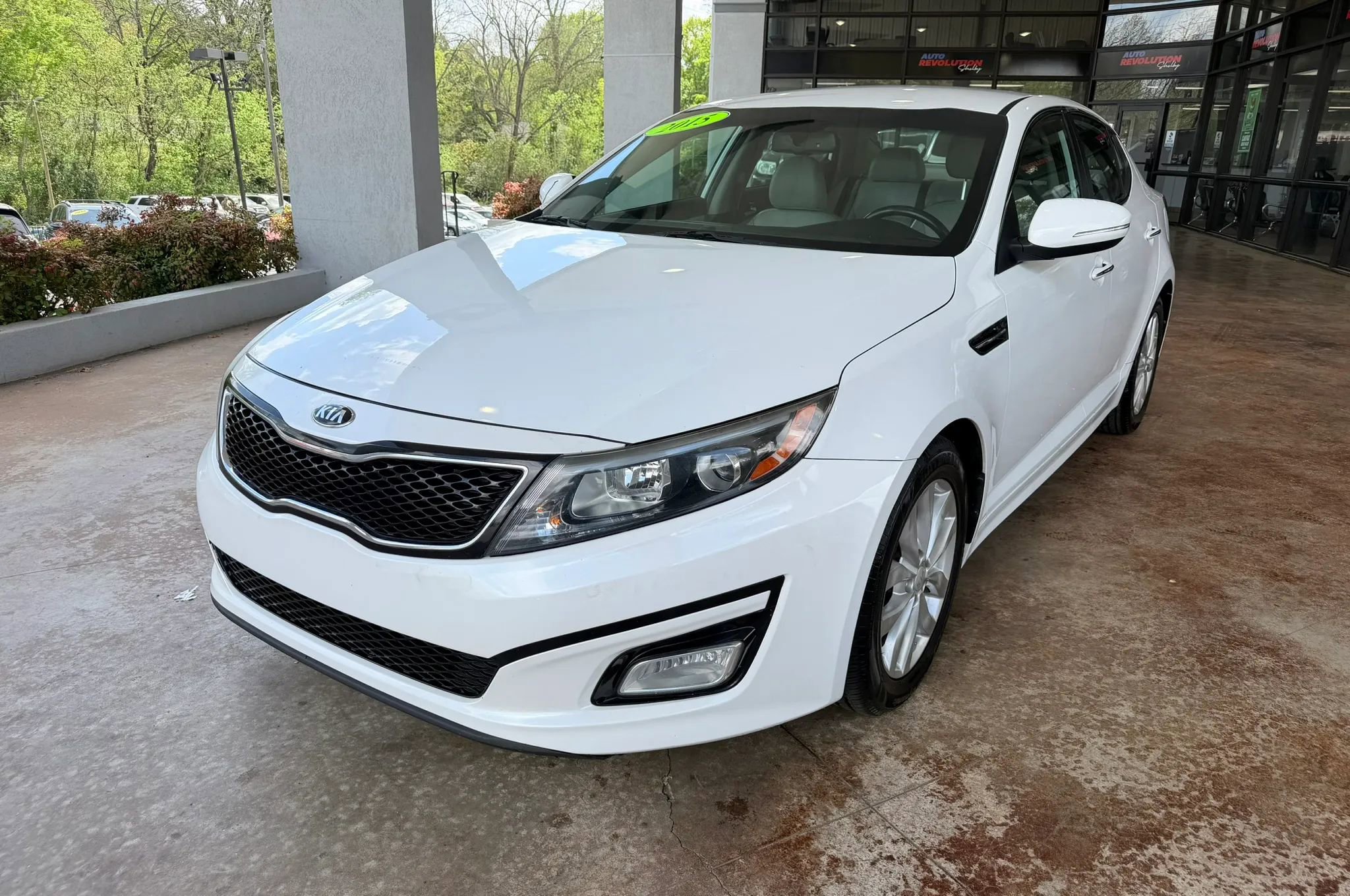 Used 2015 Kia Optima EX image 3