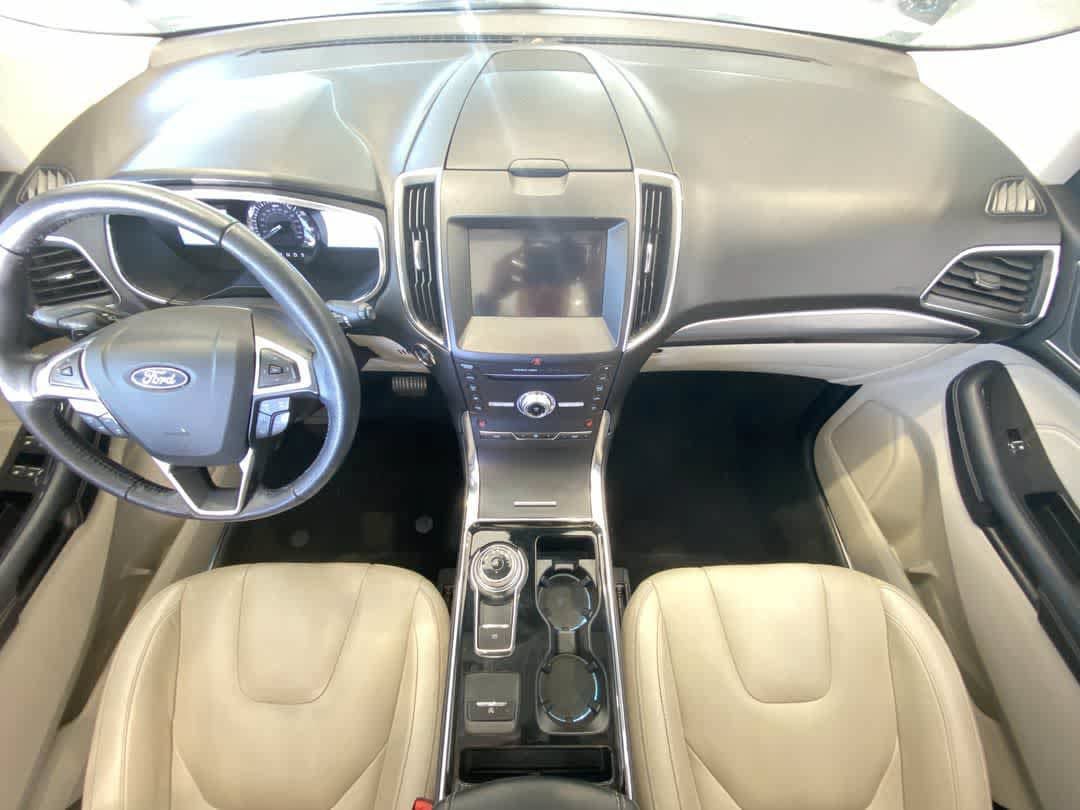 Used 2019 Ford Edge Titanium w/ Class II Trailer Tow Package AWD/4WD image 24