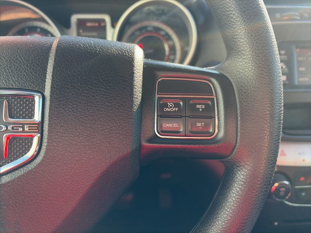 Used 2019 Dodge Journey SE image 19