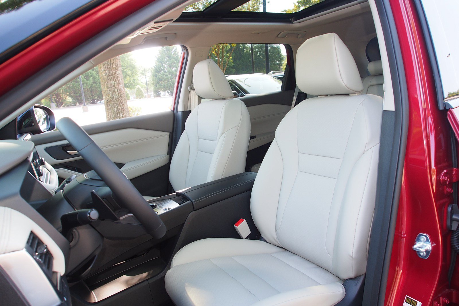 New 2026 Nissan Rogue Dark Armor FWD image 16