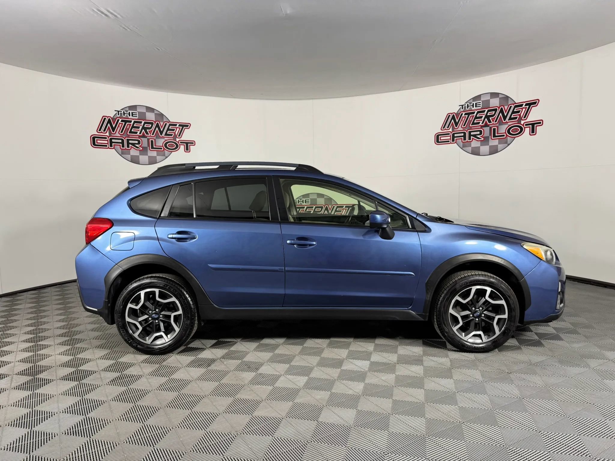Used 2016 Subaru Crosstrek 2.0i Premium AWD/4WD image 8