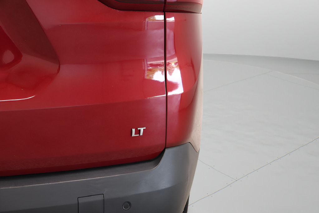 Used 2018 Chevrolet Traverse LT FWD image 8