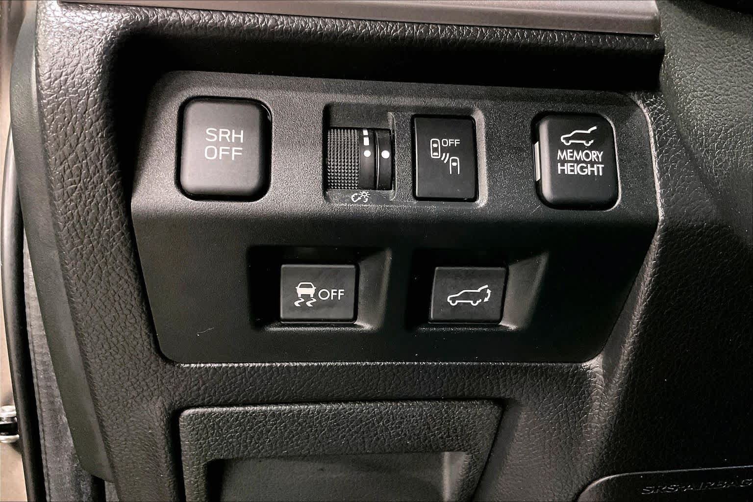Used 2017 Subaru Forester 2.5i Touring AWD/4WD image 33