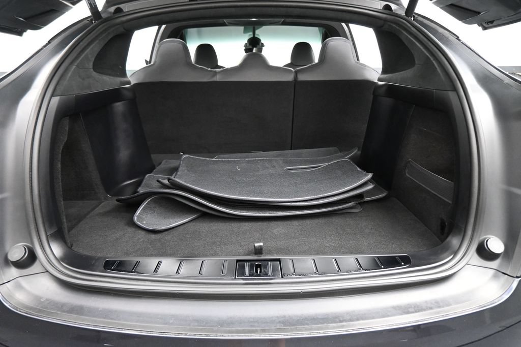 Used 2024 Tesla Model X AWD/4WD image 19