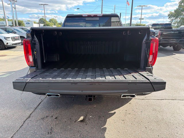 Used 2023 GMC Sierra 1500 Denali AWD/4WD image 5