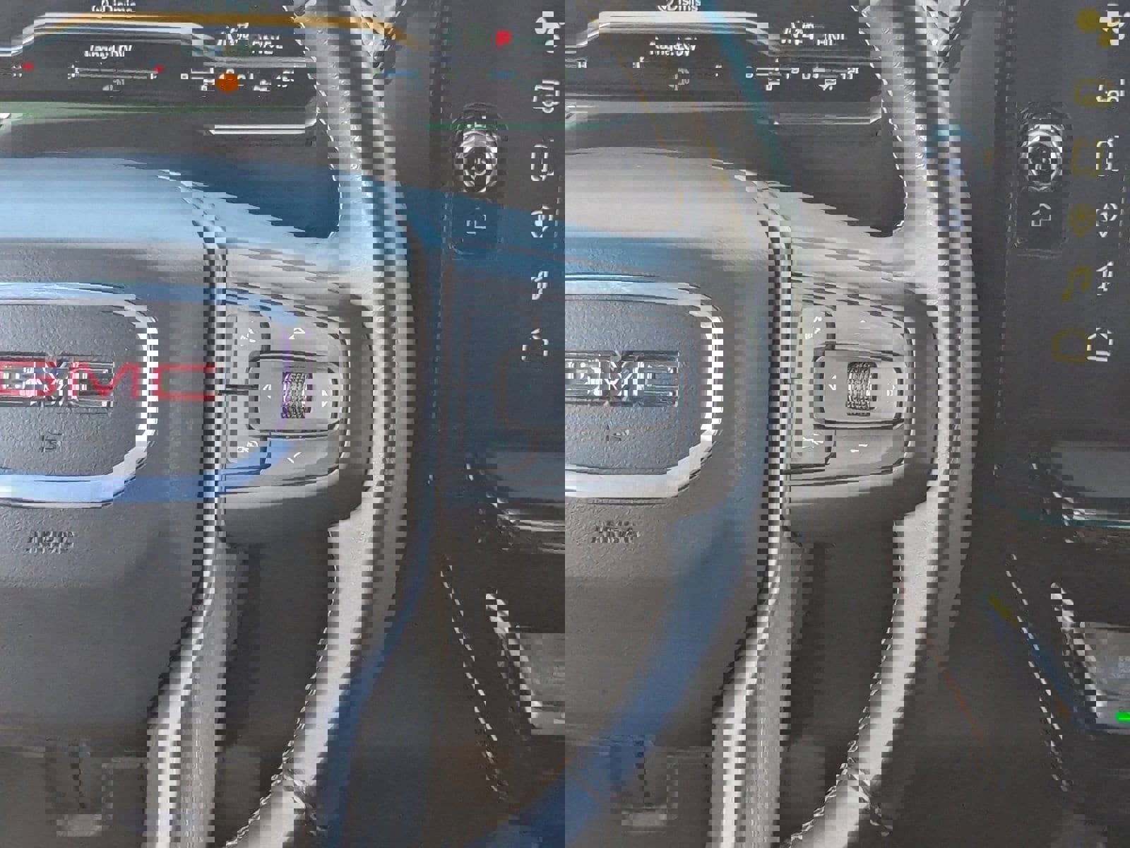 Used 2024 GMC Sierra 2500 AT4 w/ AT4 Premium Plus Package AWD/4WD image 21