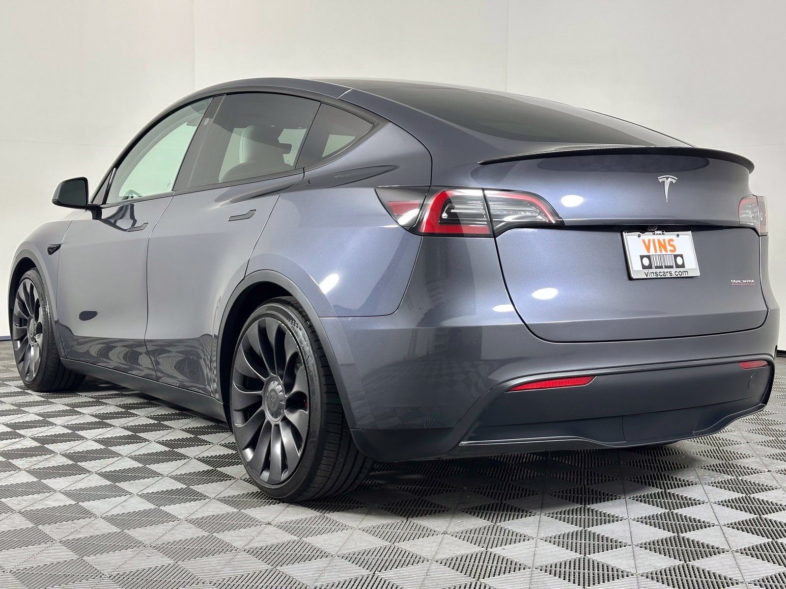 Used 2023 Tesla Model Y Performance AWD/4WD image 32