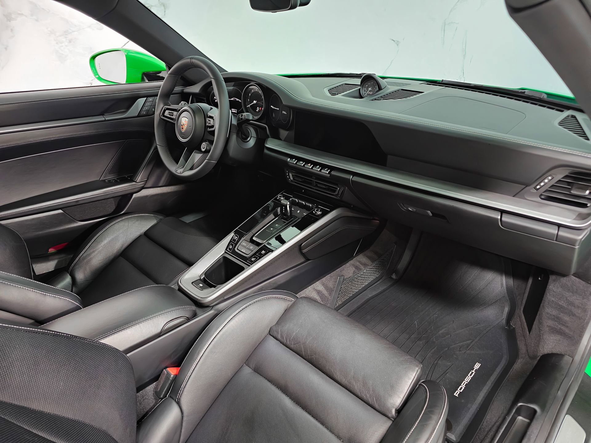 Used 2022 Porsche 911 Carrera 4S w/ Sport Package image 13