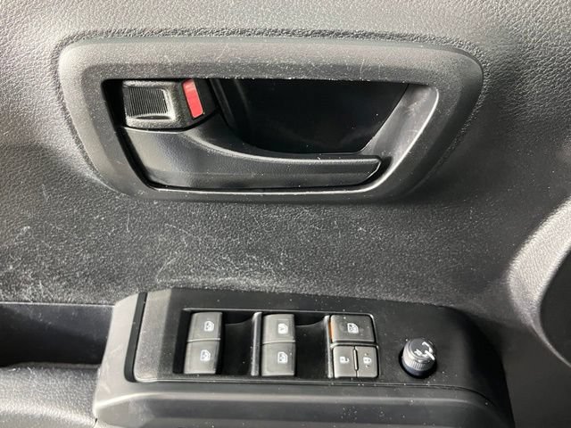 Used 2023 Toyota Tacoma SR AWD/4WD image 21