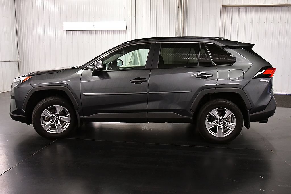Used 2023 Toyota RAV4 XLE w/ XLE Grade Weather Package AWD/4WD image 4