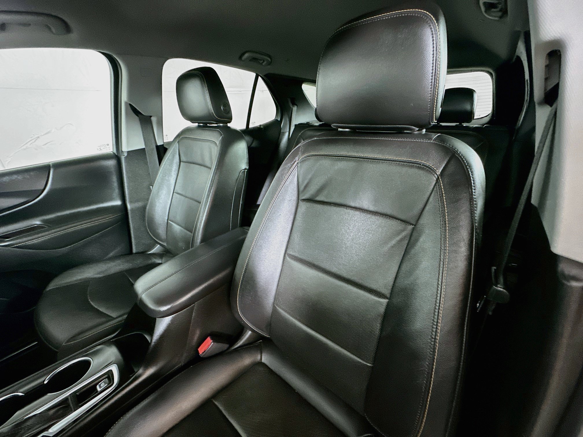 Used 2021 Chevrolet Equinox Premier FWD image 19