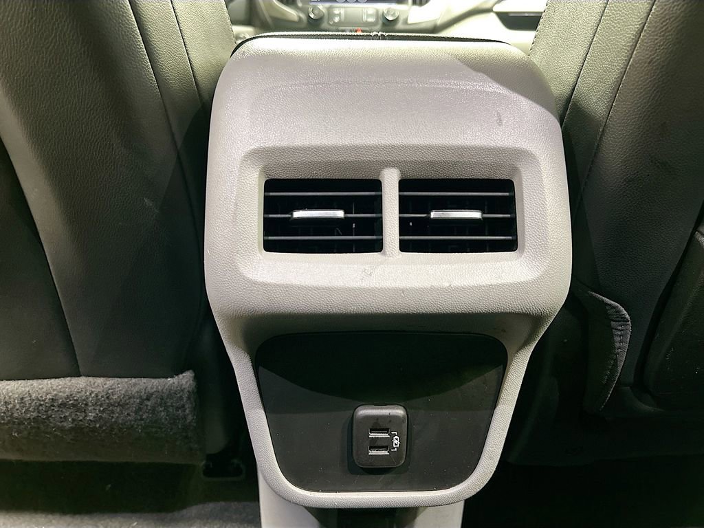 Used 2023 GMC Terrain SLT image 23