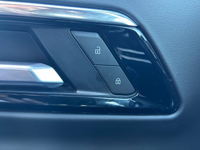 Used 2026 Chevrolet Suburban LS RWD image 16