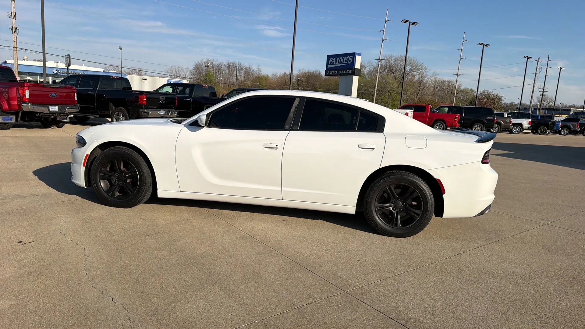 Used 2020 Dodge Charger SXT image 9