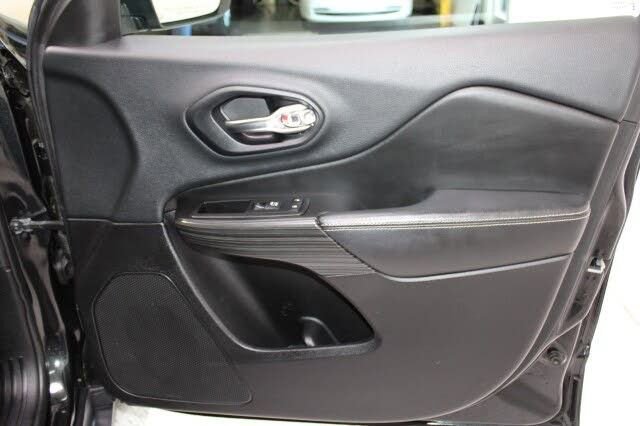 Used 2014 Jeep Cherokee Limited image 51