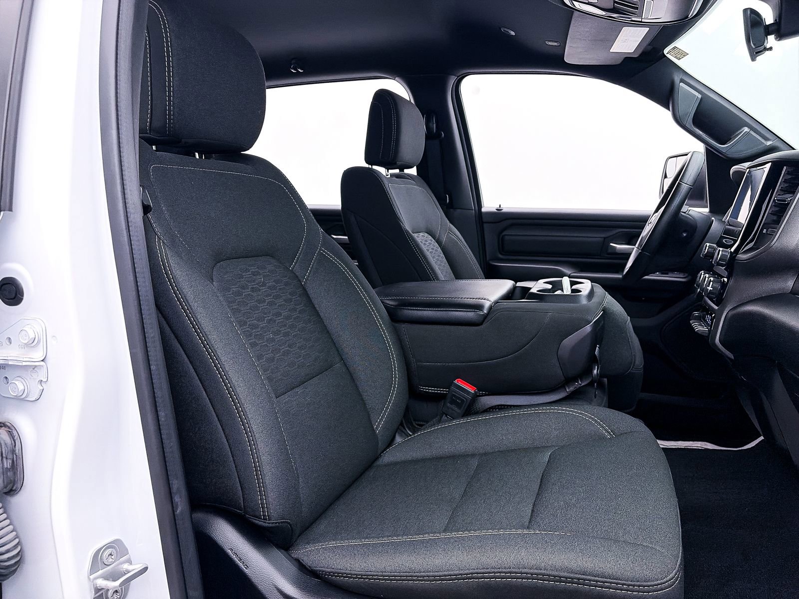 Used 2025 RAM 1500 Classic Warlock image 32