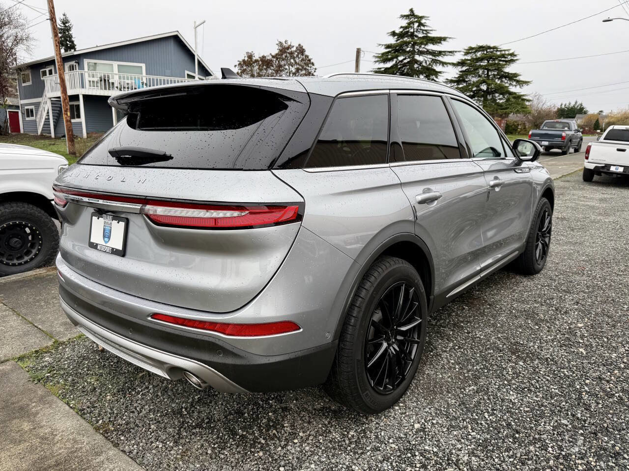 Used 2023 Lincoln Corsair Reserve w/ Equipment Group 202A FWD image 5