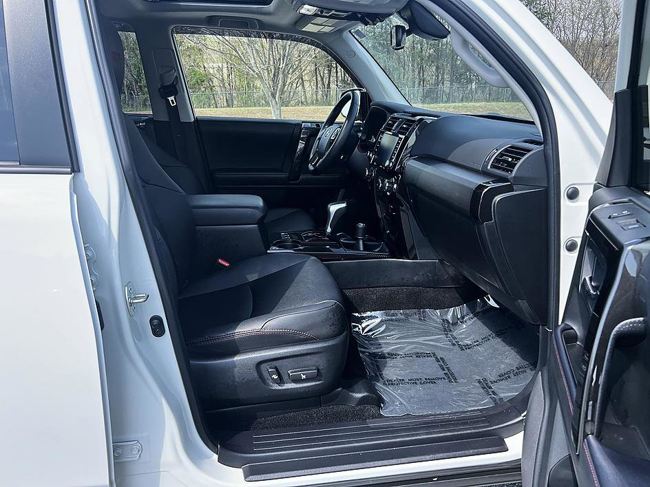 Used 2022 Toyota 4Runner TRD Off-Road Premium w/ Moonroof Package image 25