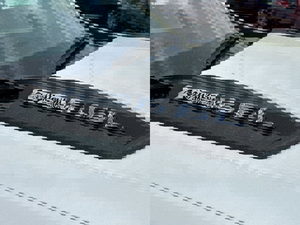 Used 2024 Chevrolet Silverado 2500 LT image 9