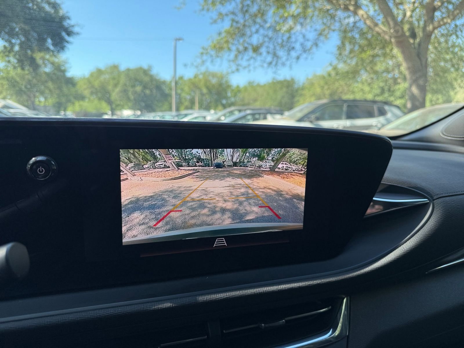 Used 2025 Buick Envista Preferred image 21