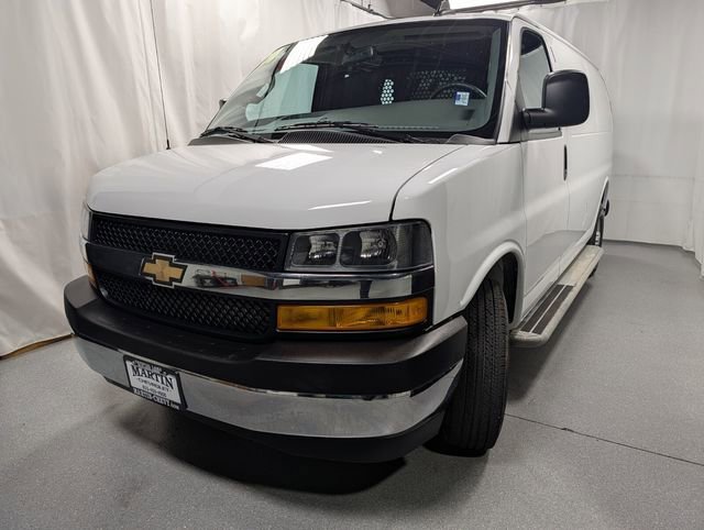 Used 2024 Chevrolet Express 2500 w/ Driver Convenience Package image 8