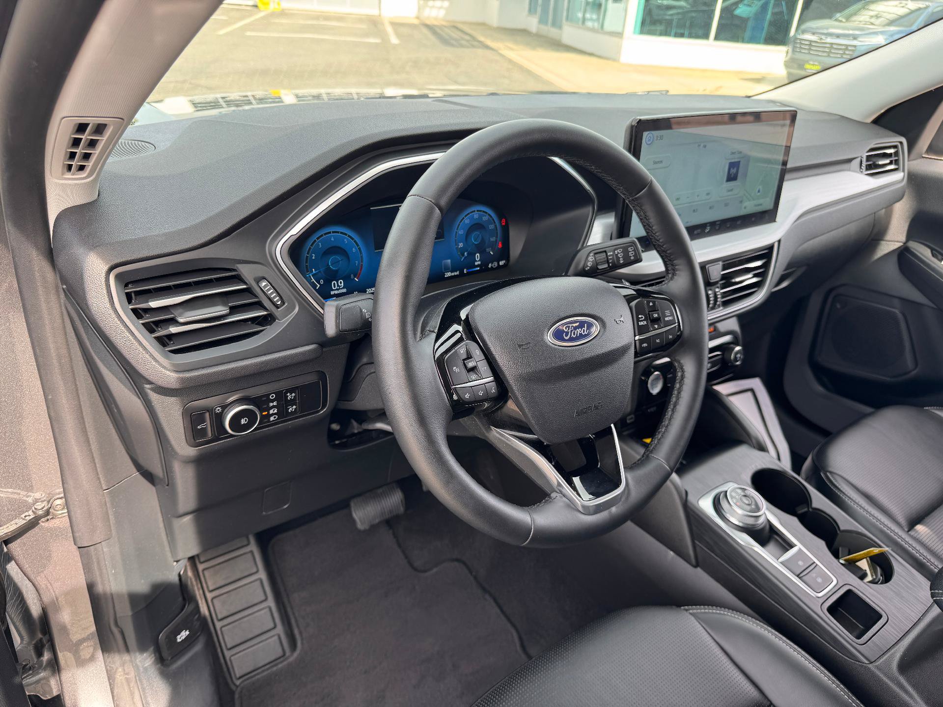 Used 2025 Ford Escape Platinum AWD/4WD image 9