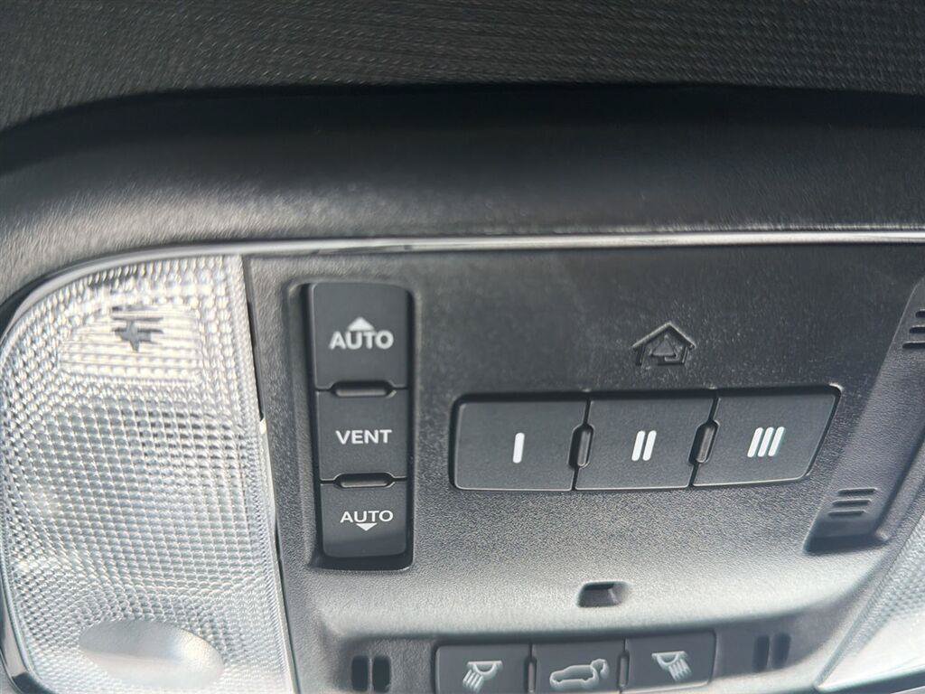 Used 2023 Dodge Durango GT AWD/4WD image 39