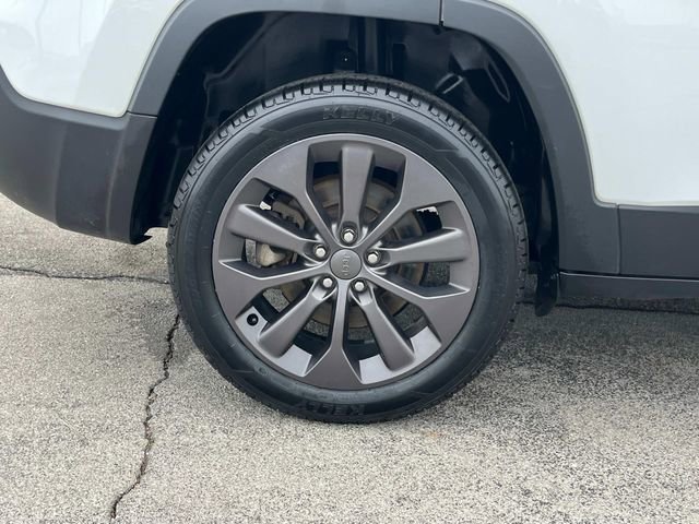 Used 2021 Jeep Cherokee Latitude Lux 80th Anniv w/ Quick Order Package 26U 80TH image 44