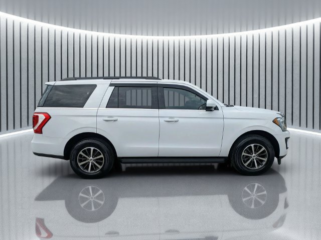 Used 2021 Ford Expedition XLT RWD image 3