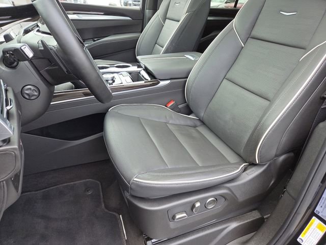 Used 2026 Cadillac Escalade ESV Luxury AWD/4WD image 37