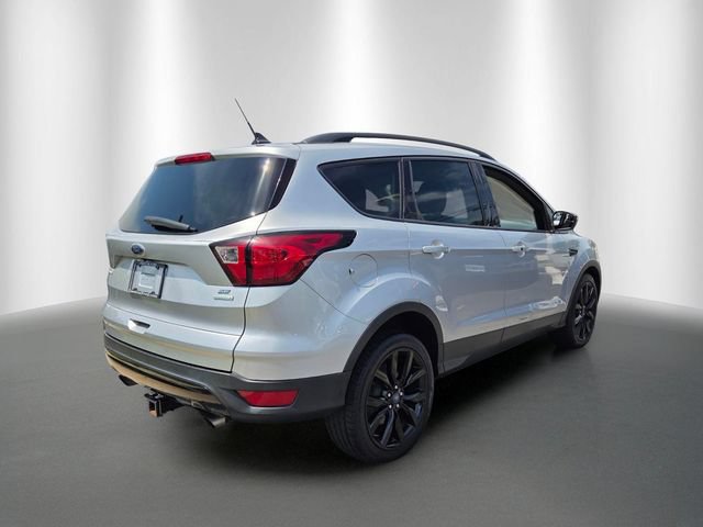 Used 2019 Ford Escape SE FWD image 5