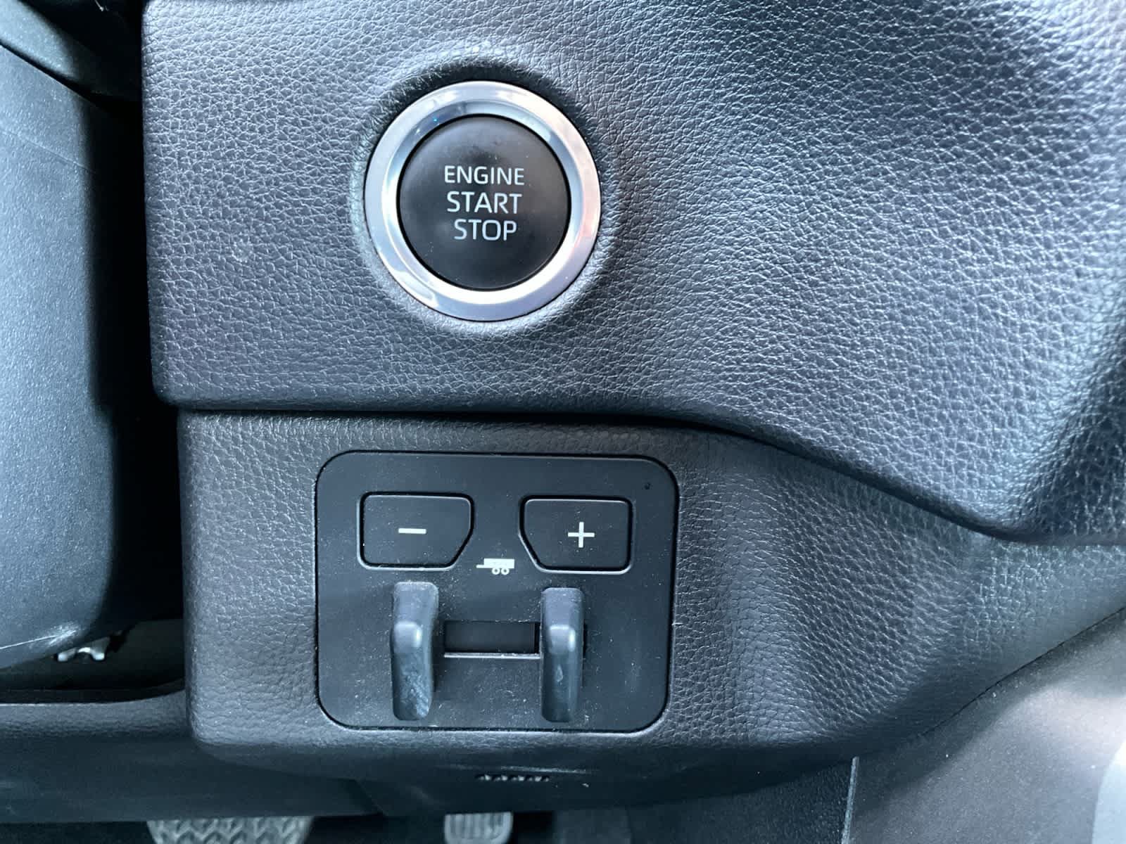 Used 2024 Toyota Tundra SR5 AWD/4WD image 15