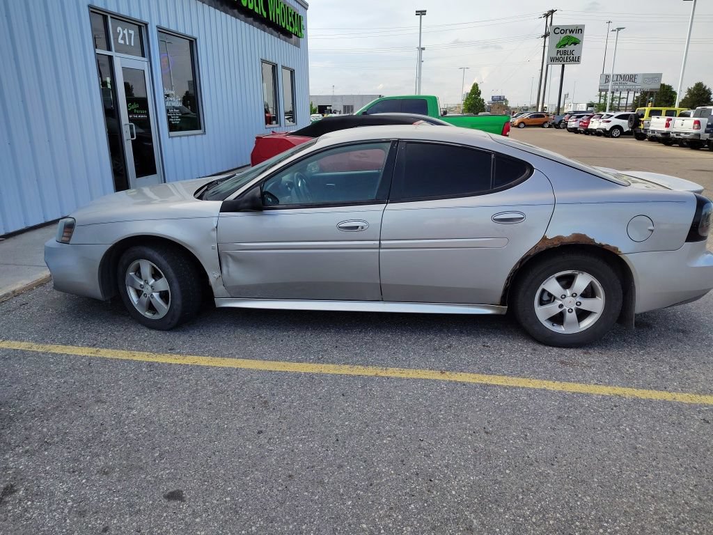 Used 2008 Pontiac Grand Prix FWD image 7