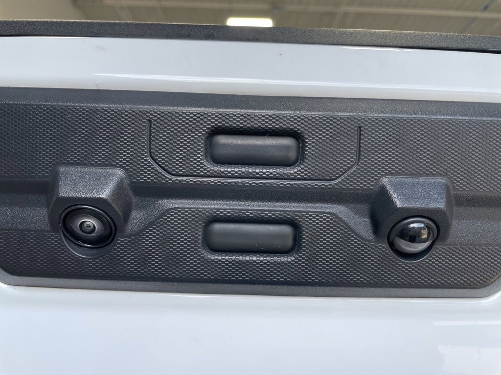 Used 2024 GMC Sierra 3500 Denali image 8