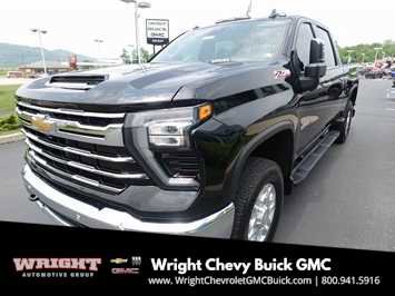 Used 2024 Chevrolet Silverado 3500 LTZ image 9