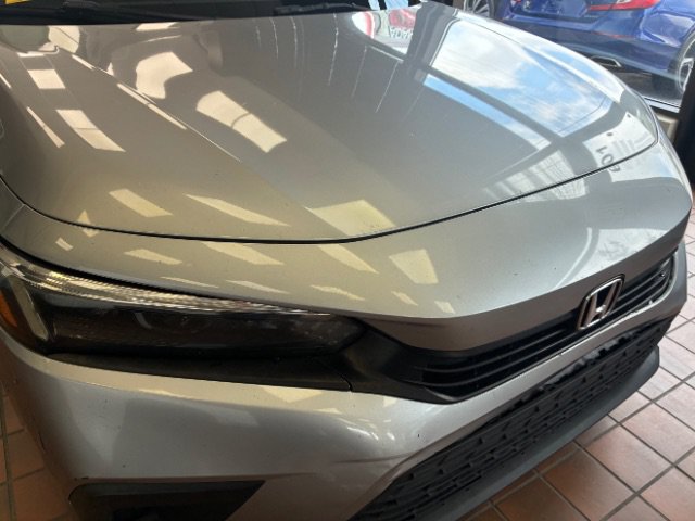 Used 2023 Honda Civic Sport image 2