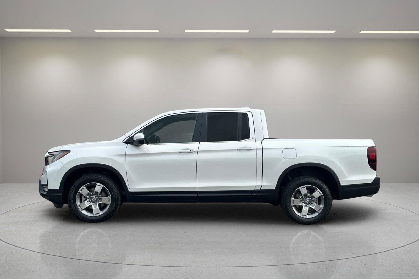 New 2026 Honda Ridgeline RTL image 2