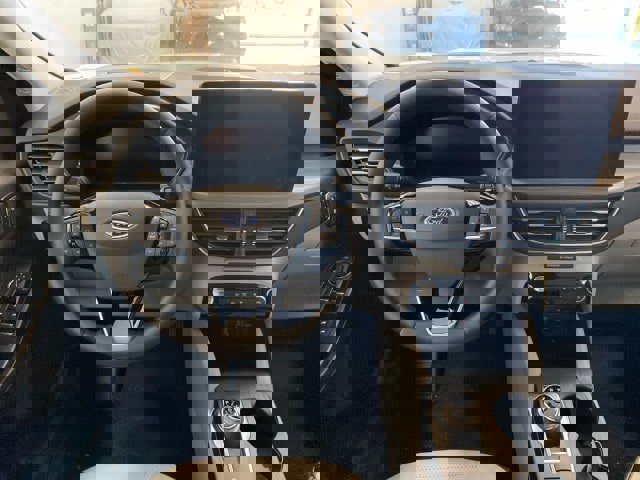 New 2024 Ford Escape SE w/ PHEV Premium Package image 11