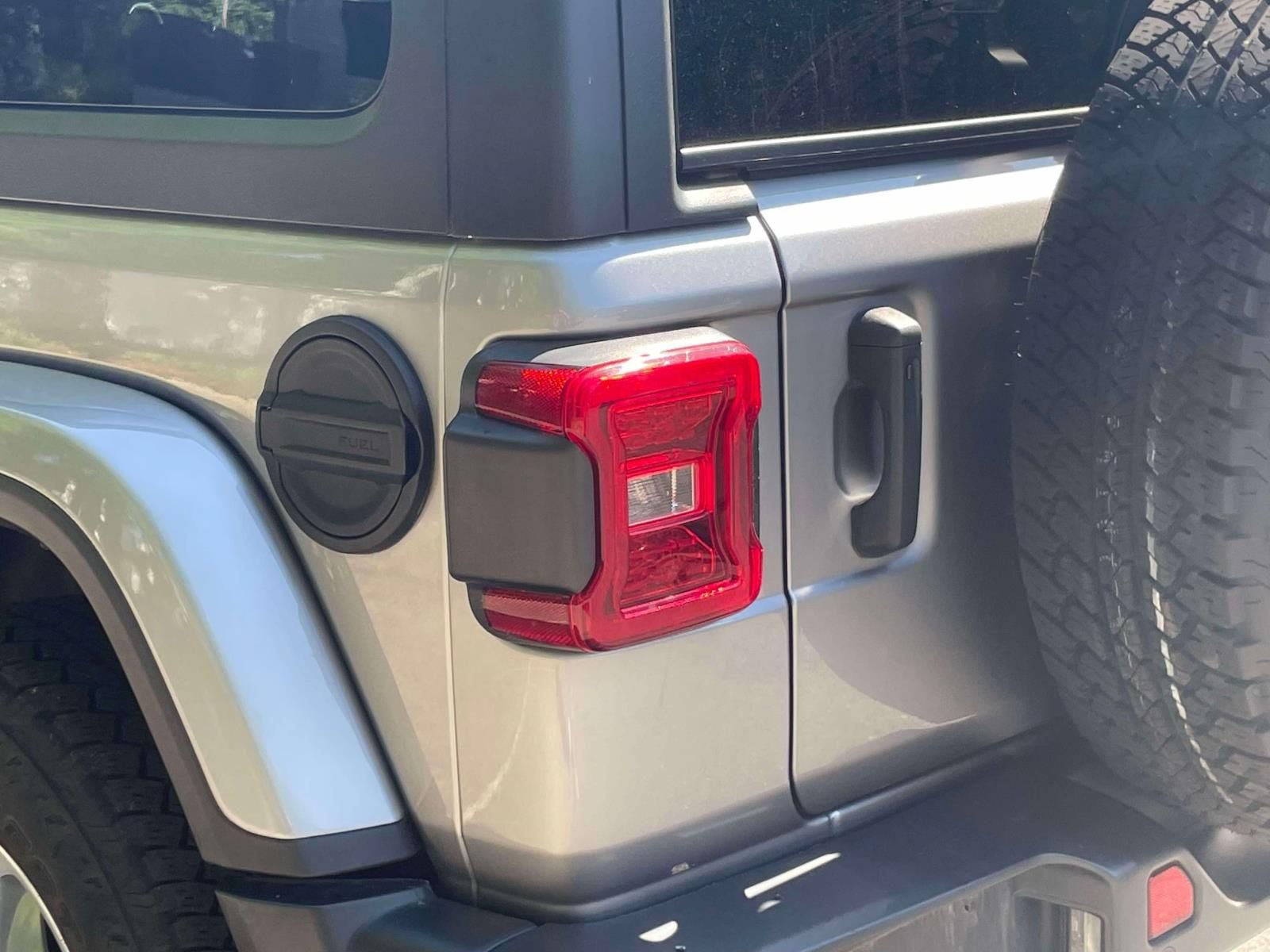 Used 2021 Jeep Wrangler Unlimited Sahara AWD/4WD image 11